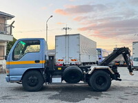 いすゞエルフコンテナ専用車小型（2t・3t）[写真13]