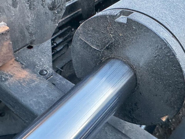 いすゞエルフコンテナ専用車小型（2t・3t）[写真17]