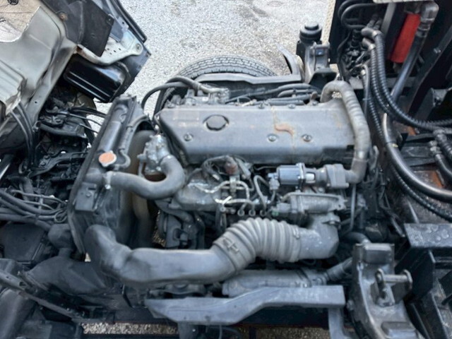 いすゞエルフコンテナ専用車小型（2t・3t）[写真33]