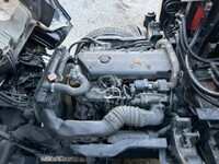 いすゞエルフコンテナ専用車小型（2t・3t）[写真34]