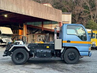 いすゞエルフコンテナ専用車小型（2t・3t）[写真10]