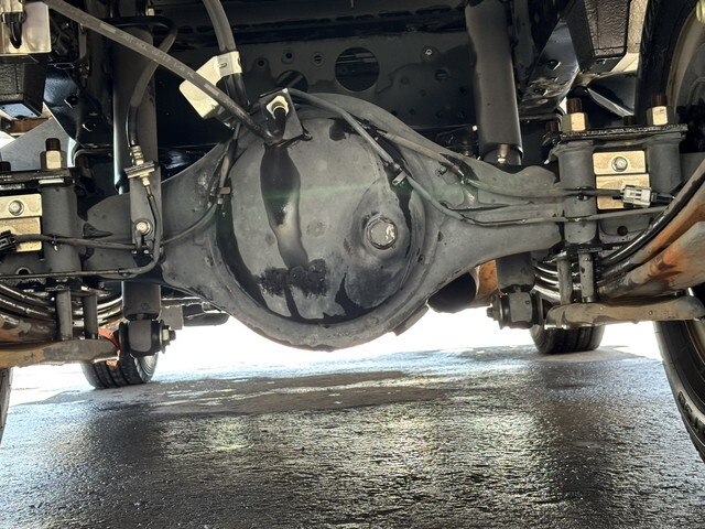 いすゞエルフ冷凍車（冷蔵車）小型（2t・3t）[写真15]