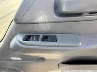 いすゞエルフ冷凍車（冷蔵車）小型（2t・3t）[写真29]