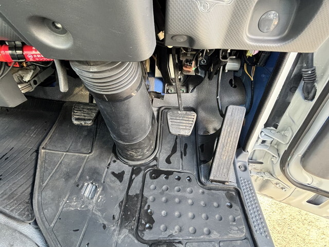 いすゞエルフ冷凍車（冷蔵車）小型（2t・3t）[写真29]