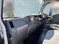 いすゞエルフ冷凍車（冷蔵車）小型（2t・3t）[写真39]