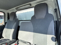 いすゞエルフ冷凍車（冷蔵車）小型（2t・3t）[写真40]