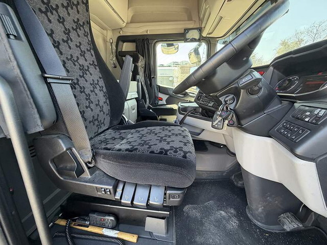 スカニアその他の車種アルミウイング大型（10t）[写真30]