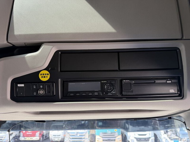 スカニアその他の車種アルミウイング大型（10t）[写真32]