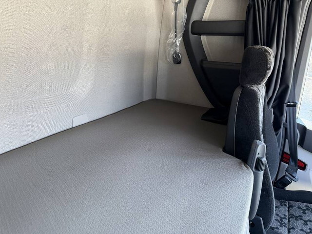 スカニアその他の車種アルミウイング大型（10t）[写真37]