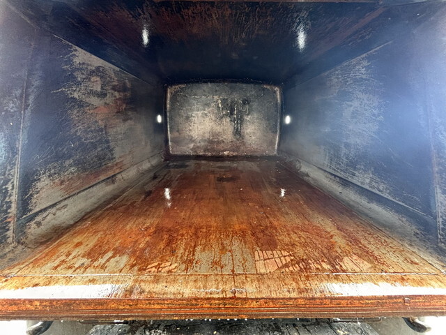 いすゞエルフパッカー車（塵芥車）小型（2t・3t）[写真11]