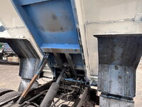 いすゞエルフパッカー車（塵芥車）小型（2t・3t）[写真21]