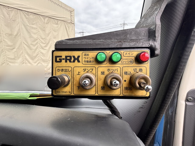 いすゞエルフパッカー車（塵芥車）小型（2t・3t）[写真29]