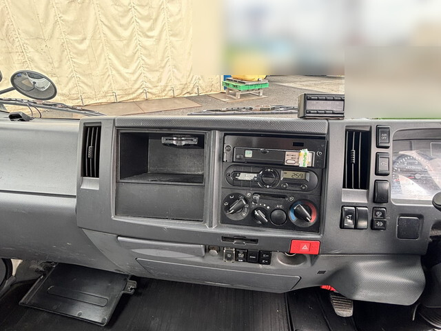 いすゞエルフパッカー車（塵芥車）小型（2t・3t）[写真32]