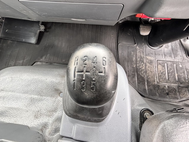 いすゞエルフパッカー車（塵芥車）小型（2t・3t）[写真33]