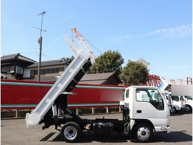 いすゞエルフダンプ小型（2t・3t）[写真10]