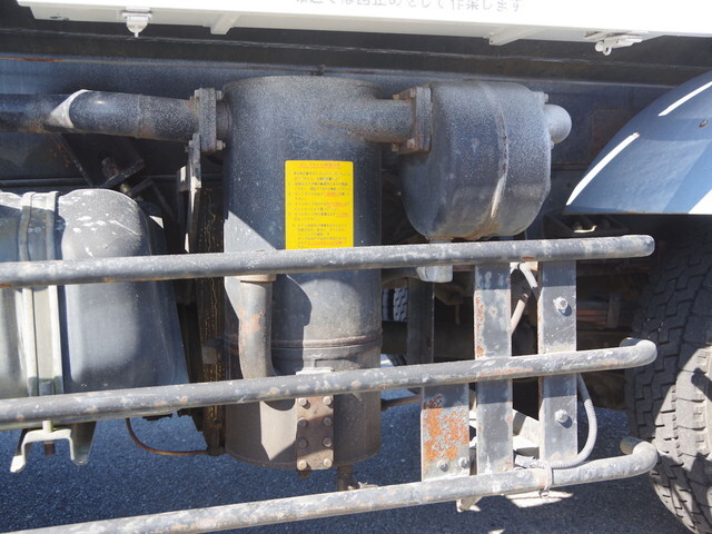 UDトラックスコンドルバキュームカー増トン（6t・8t）[写真13]
