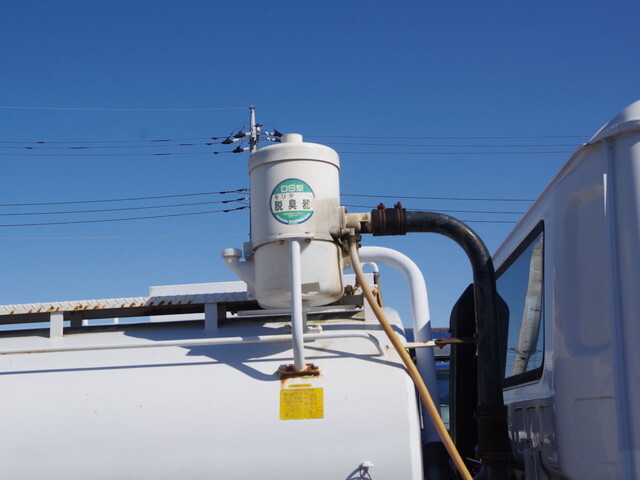 UDトラックスコンドルバキュームカー増トン（6t・8t）[写真14]