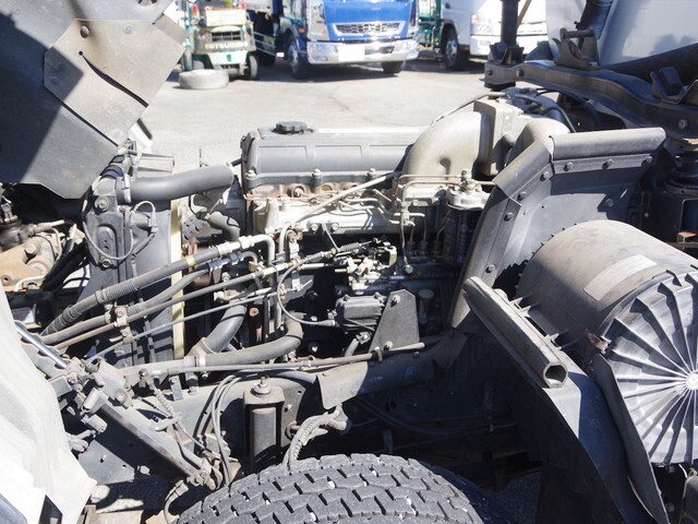 UDトラックスコンドルバキュームカー増トン（6t・8t）[写真25]