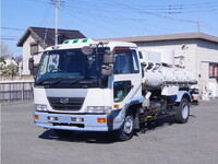 UDトラックスコンドルバキュームカー増トン（6t・8t）[写真04]