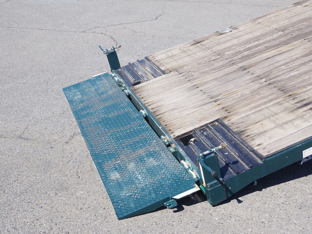 いすゞフォワードセーフティローダー増トン（6t・8t）[写真14]