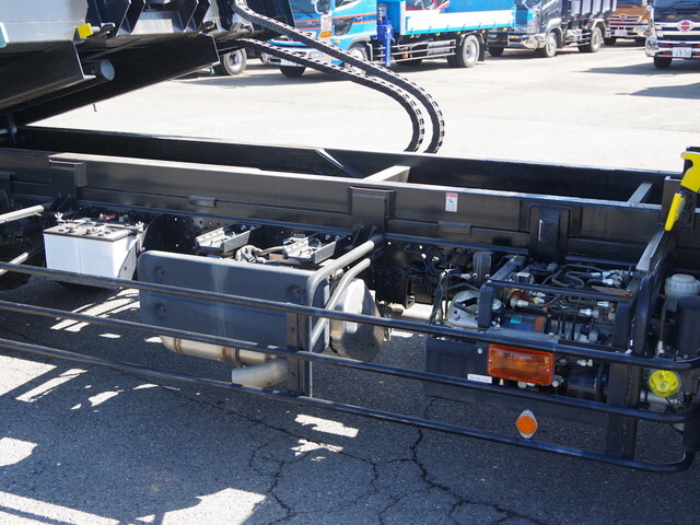 いすゞフォワードセーフティローダー増トン（6t・8t）[写真18]