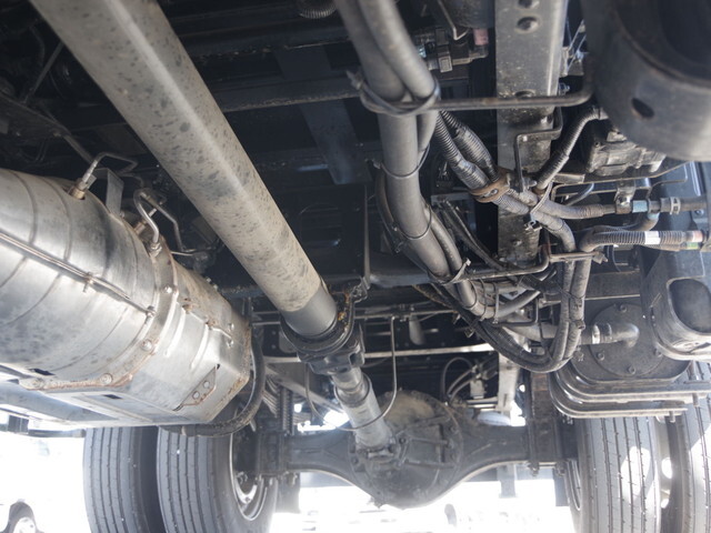 いすゞフォワードセーフティローダー増トン（6t・8t）[写真08]