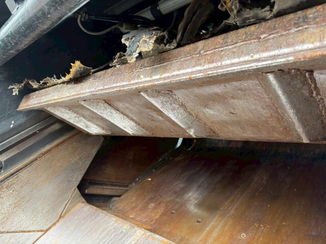 日野デュトロパッカー車（塵芥車）小型（2t・3t）[写真13]