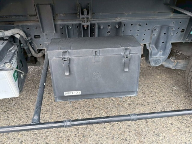 日野デュトロパッカー車（塵芥車）小型（2t・3t）[写真23]