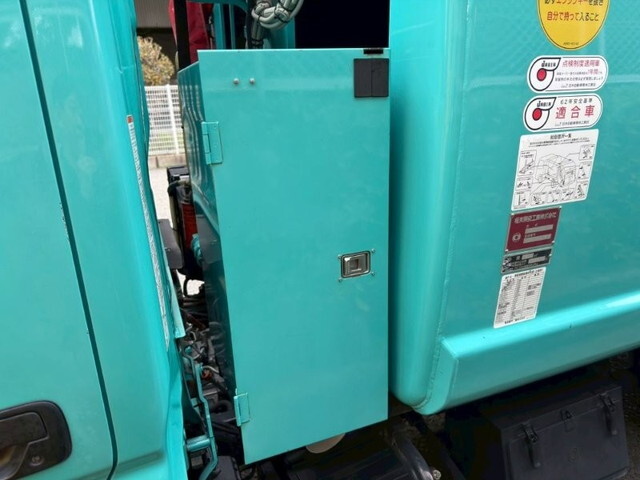 日野デュトロパッカー車（塵芥車）小型（2t・3t）[写真24]