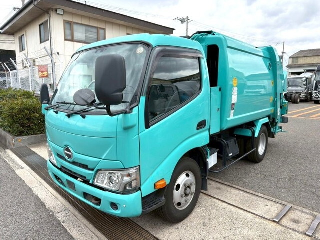 日野デュトロパッカー車（塵芥車）小型（2t・3t）[写真03]