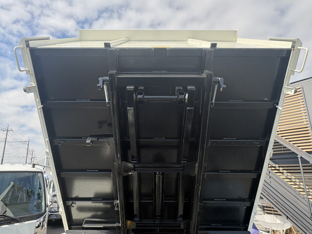 日野デュトロローダーダンプ小型（2t・3t）[写真13]