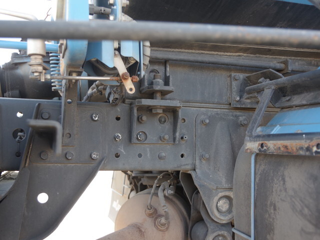 三菱ふそうキャンターバキュームカー小型（2t・3t）[写真11]