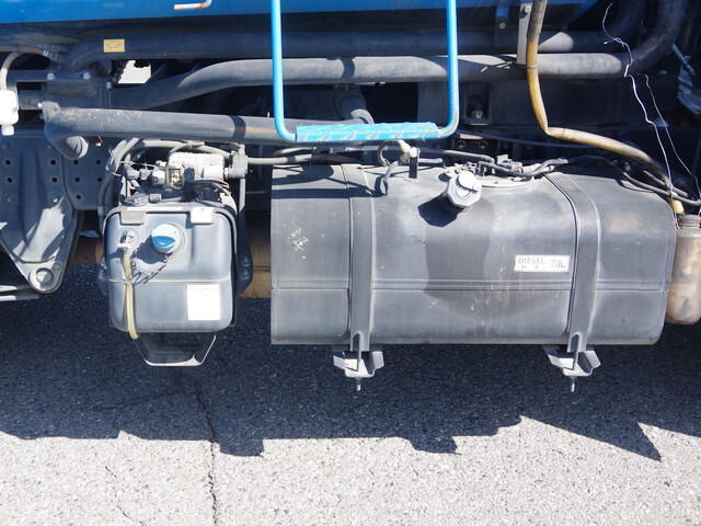 三菱ふそうキャンターバキュームカー小型（2t・3t）[写真18]