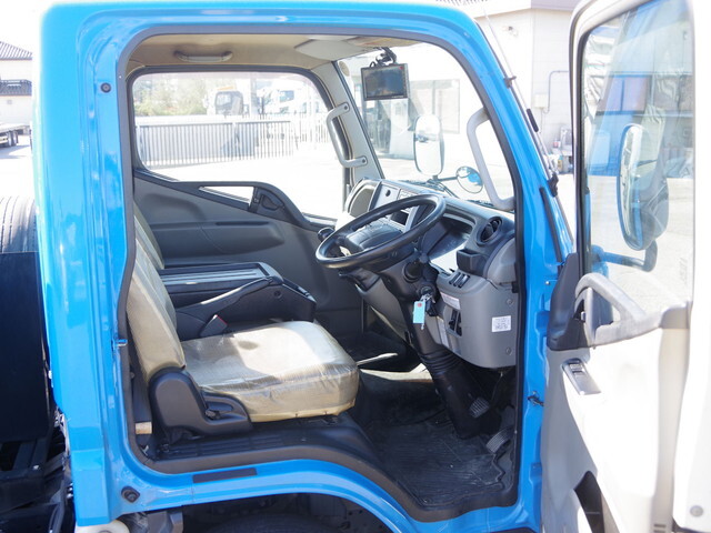 三菱ふそうキャンターバキュームカー小型（2t・3t）[写真25]