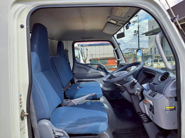 三菱ふそうキャンターセルフクレーン5段小型（2t・3t）[写真37]