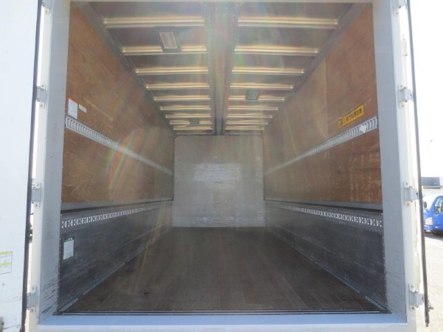 日野レンジャーアルミウイング中型（4t）[写真11]