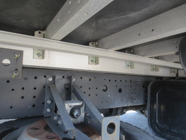 日野レンジャーアルミウイング中型（4t）[写真13]