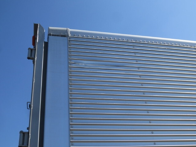 日野レンジャーアルミウイング中型（4t）[写真18]