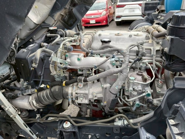 日野レンジャーミキサー車（コンクリートミキサー）増トン（6t・8t）[写真20]