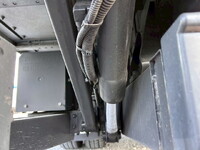 三菱ふそうキャンターアルミバン小型（2t・3t）[写真11]