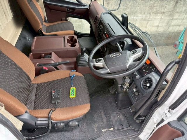 日野レンジャー冷凍車（冷蔵車）中型（4t）[写真25]