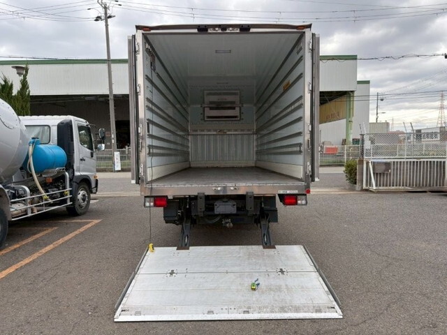 日野レンジャー冷凍車（冷蔵車）中型（4t）[写真07]