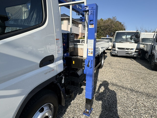 三菱ふそうキャンターセルフクレーン4段小型（2t・3t）[写真18]