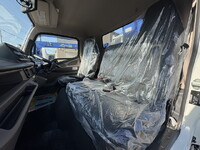 三菱ふそうキャンターセルフクレーン4段小型（2t・3t）[写真28]