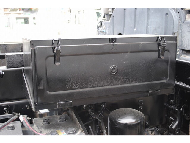 三菱ふそうスーパーグレートダンプ大型（10t）[写真19]