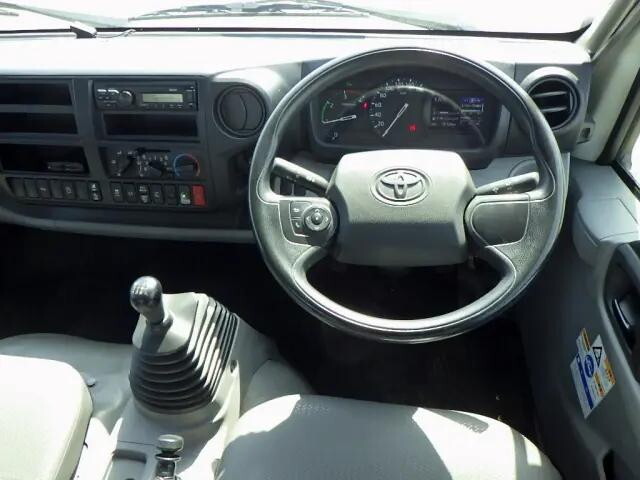 トヨタダイナクレーン3段小型（2t・3t）[写真15]