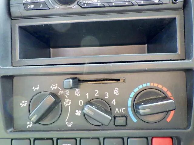 トヨタダイナクレーン3段小型（2t・3t）[写真19]