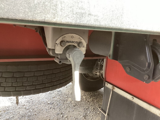 三菱ふそうスーパーグレートトレーラーヘッド（トラクターヘッド）大型（10t）[写真28]