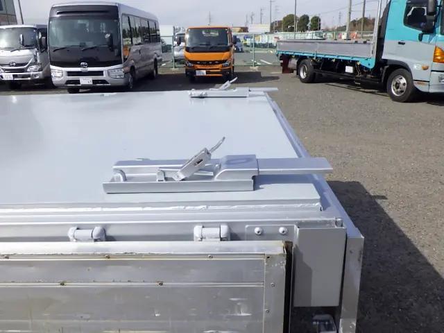 いすゞフォワードアルミブロック中型（4t）[写真10]