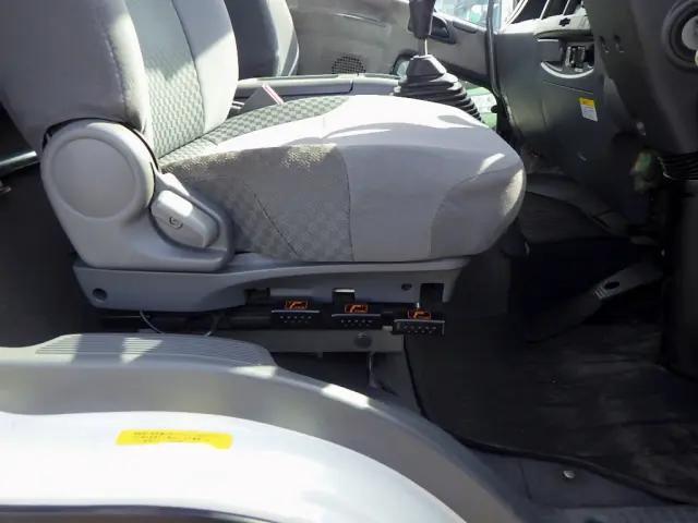 いすゞフォワードアルミブロック中型（4t）[写真18]